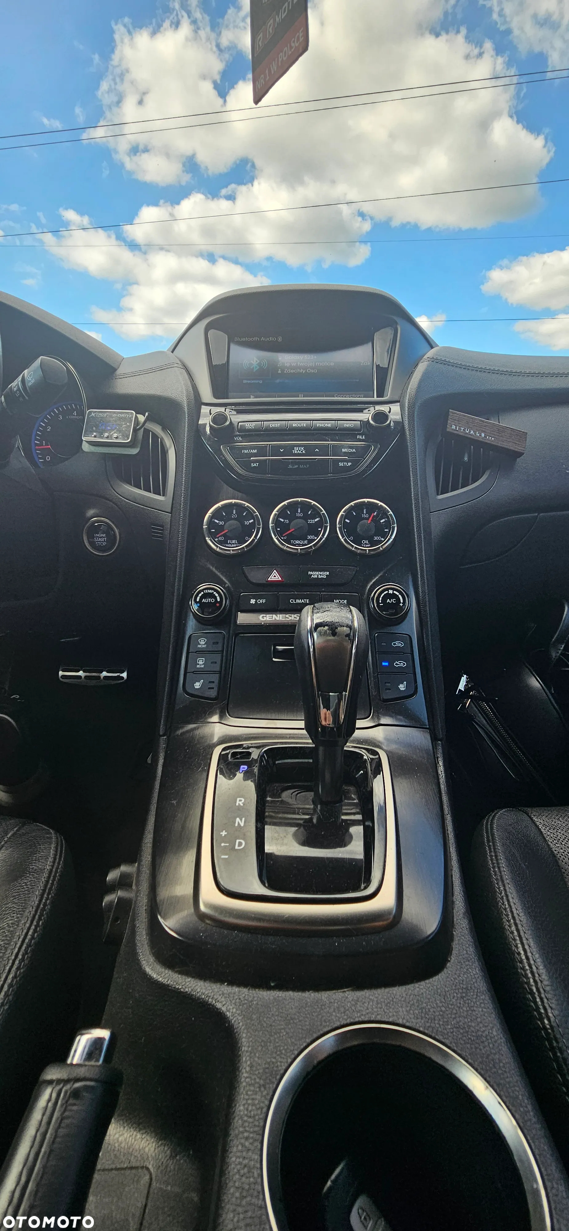 Hyundai Genesis Coupe 3.8 V6 Executive - 31