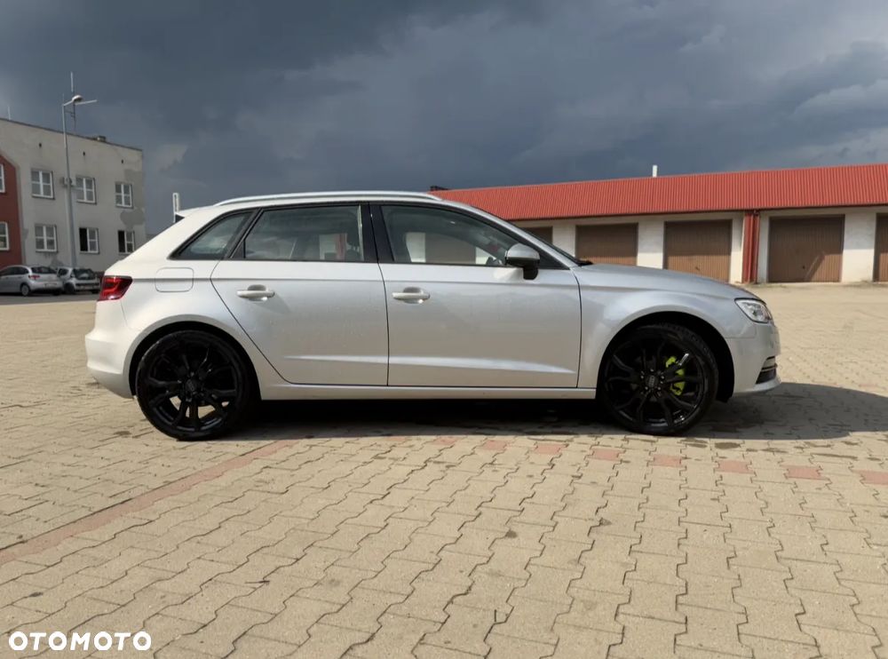 Audi A3 Sportback - 8