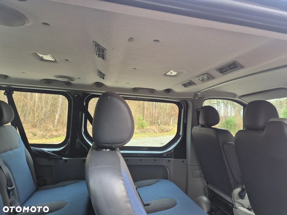 Renault Trafic Grand Passenger Expression - 23