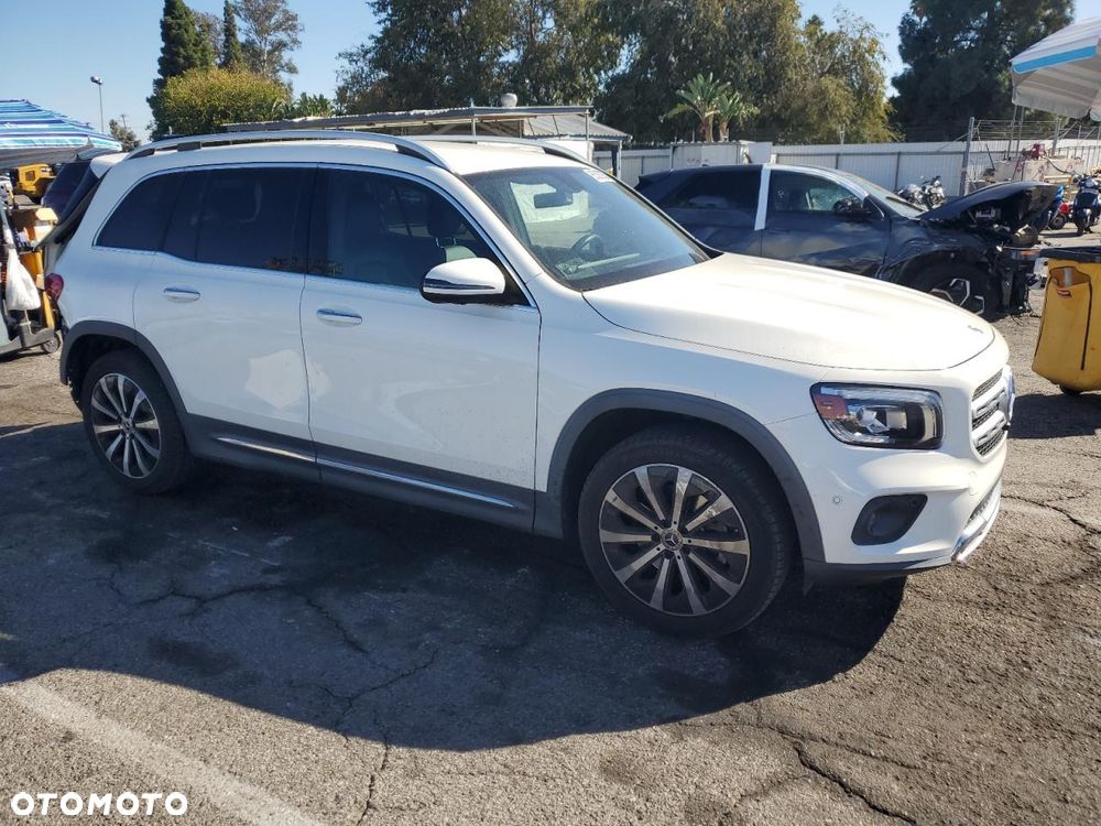 Mercedes-Benz GLB - 3