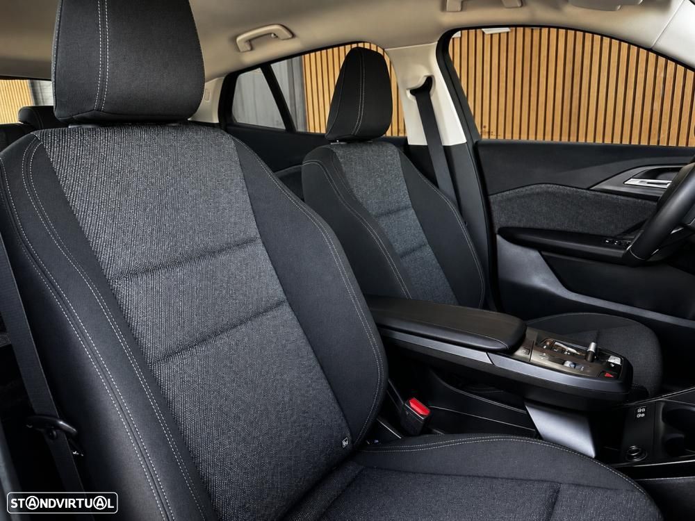 BMW iX2 eDrive20 - 28