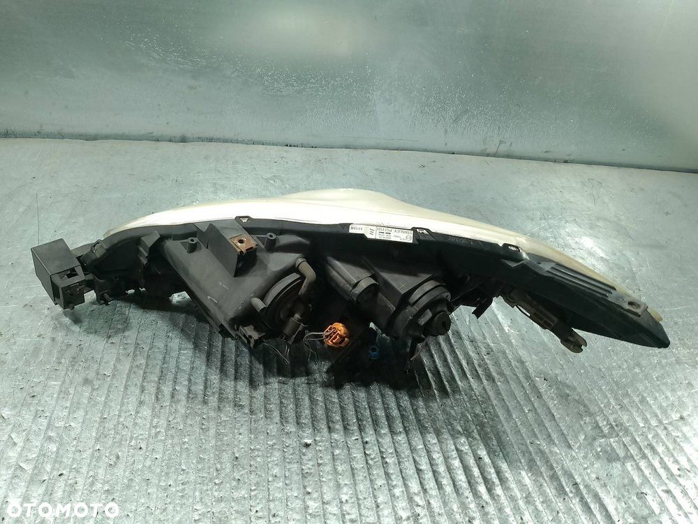 LAMPA PRZÓD PRAWA MAZDA 5 ( 05-10 ) P5115R  P4998 - 9