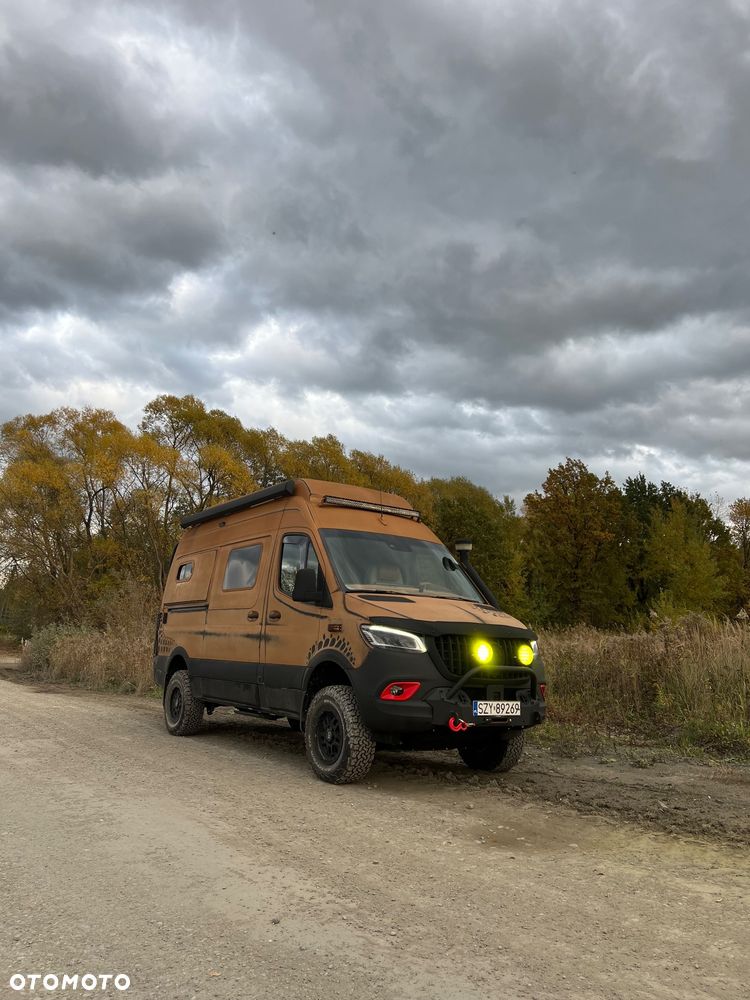 Mercedes-Benz Sprinter - 2