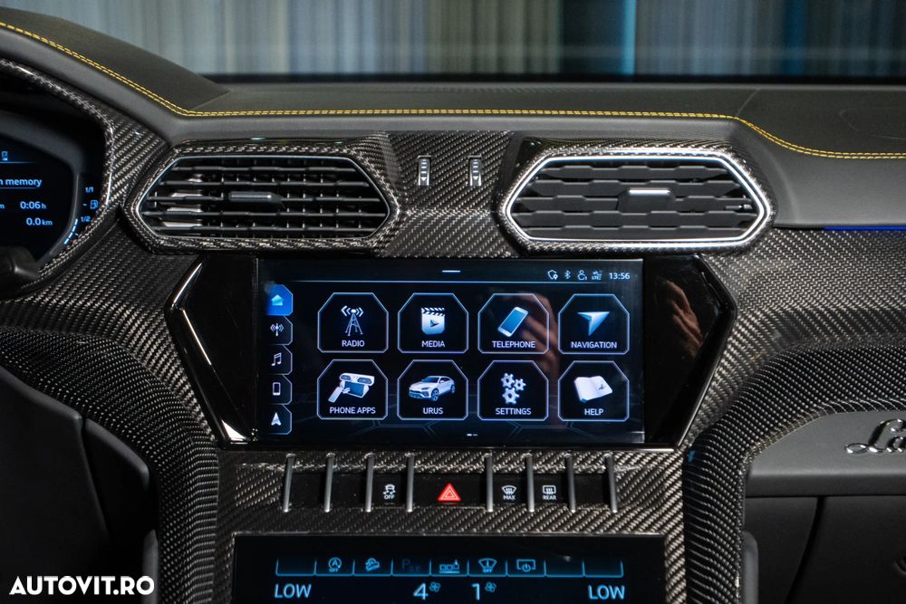 Lamborghini URUS - 25
