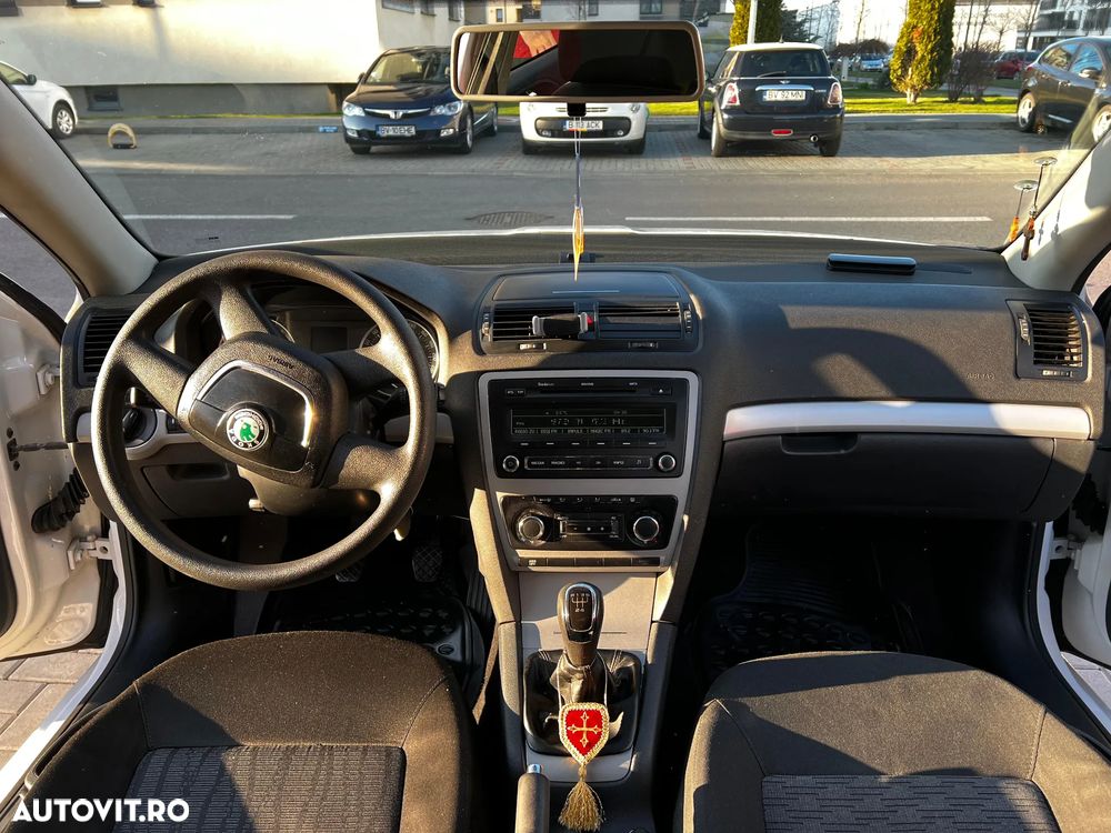 Skoda Octavia 1.6 TDI ELEGANCE - 11