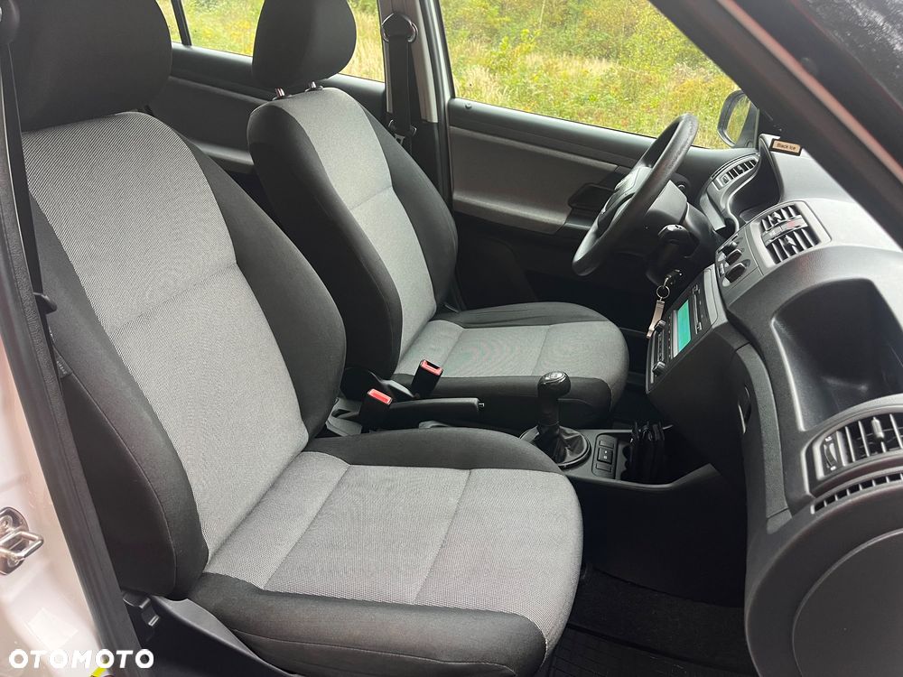 Skoda Fabia - 16