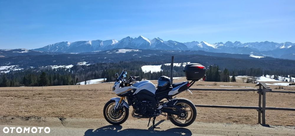 Yamaha FZ8 - 4