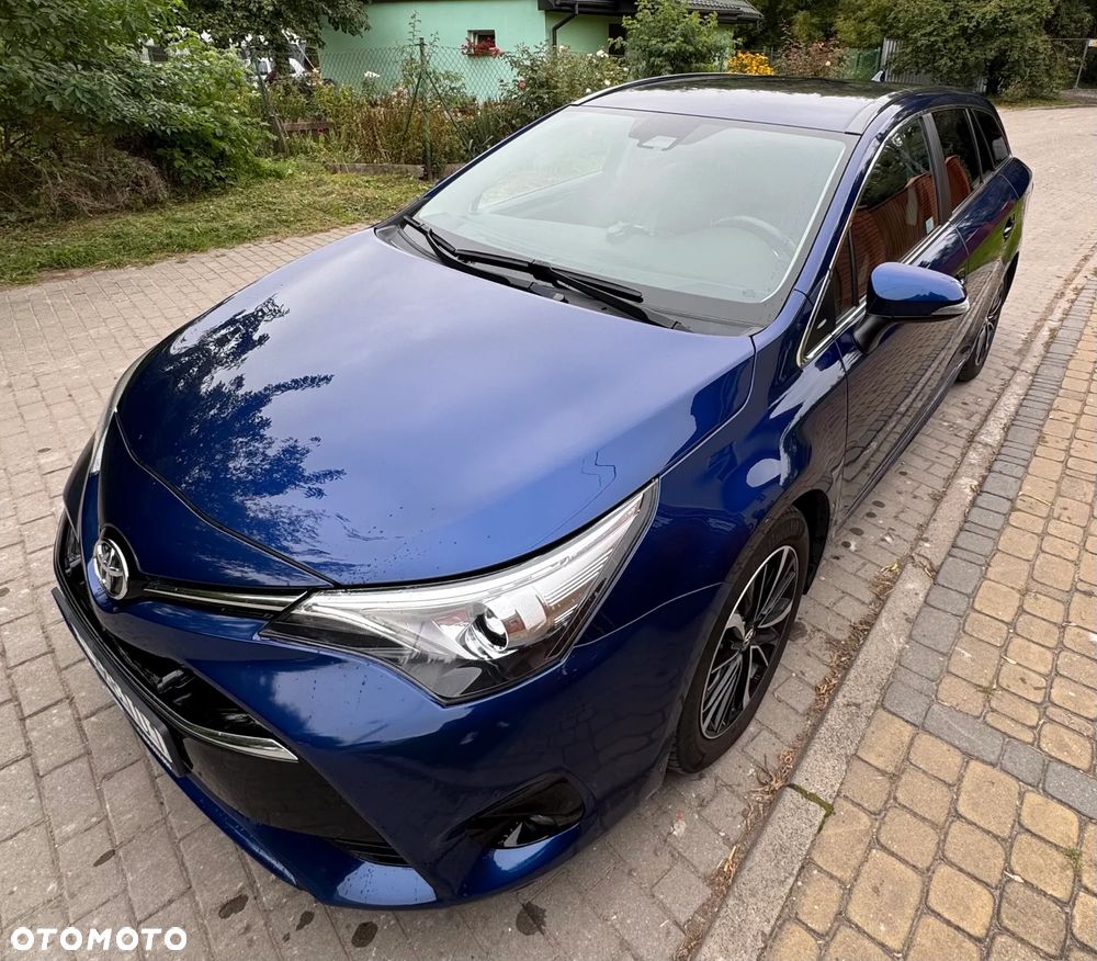 Toyota Avensis 2.0 D-4D Prestige - 1
