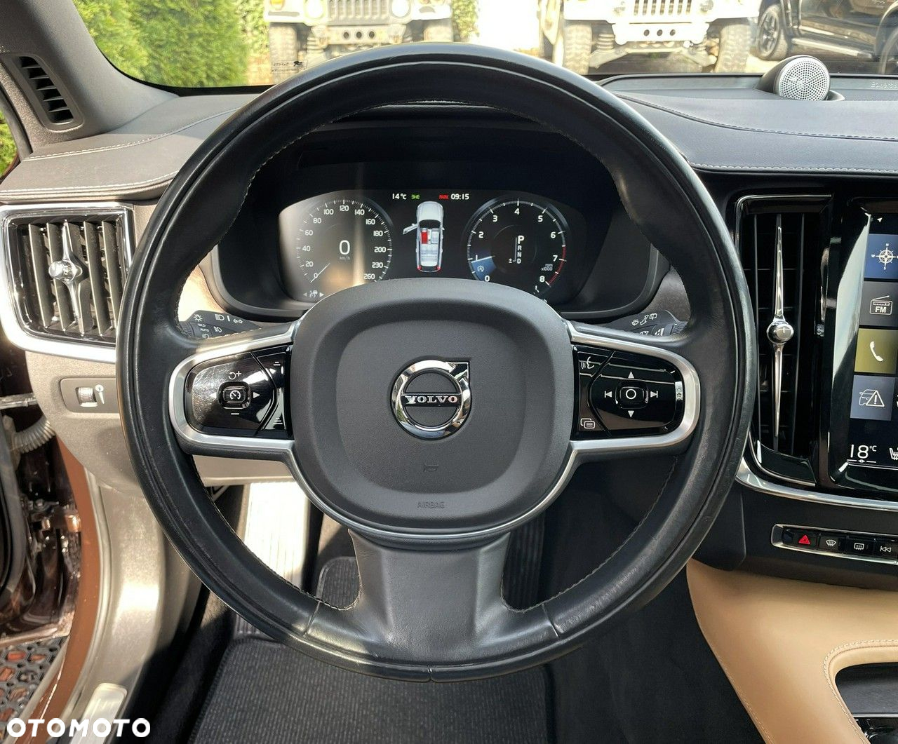 Volvo V90 Cross Country T6 AWD - 14