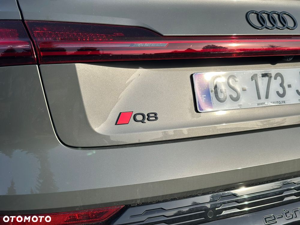 Audi Q8 Sportback e-tron - 10