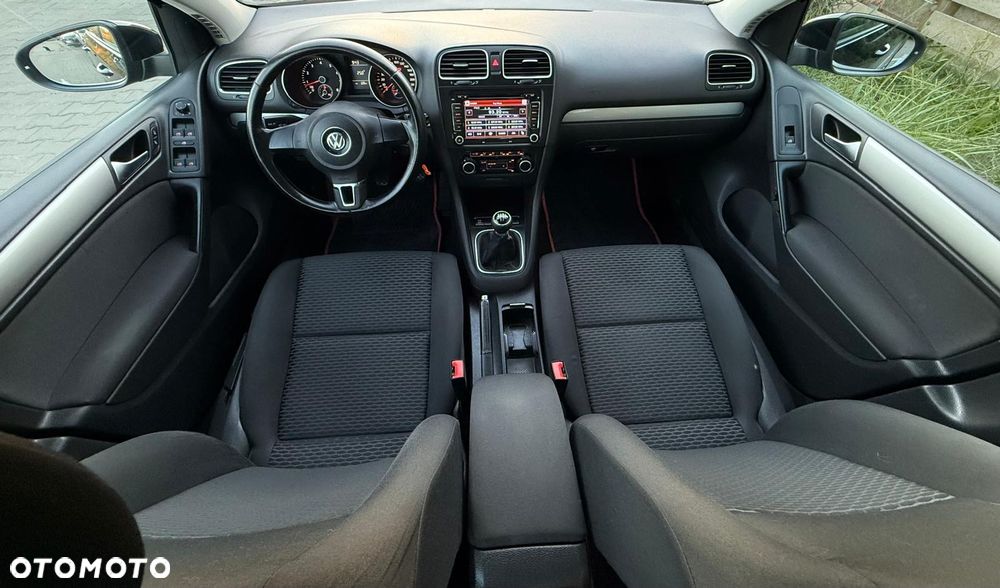 Volkswagen Golf - 5