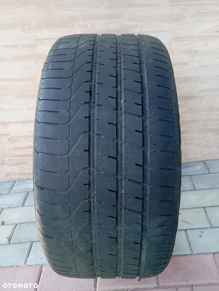 Opona  Pirelli P Zero 285 / 35 / 20 2020r - 1