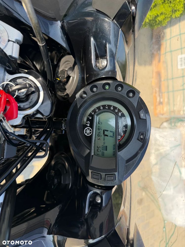 Yamaha FZ - 23