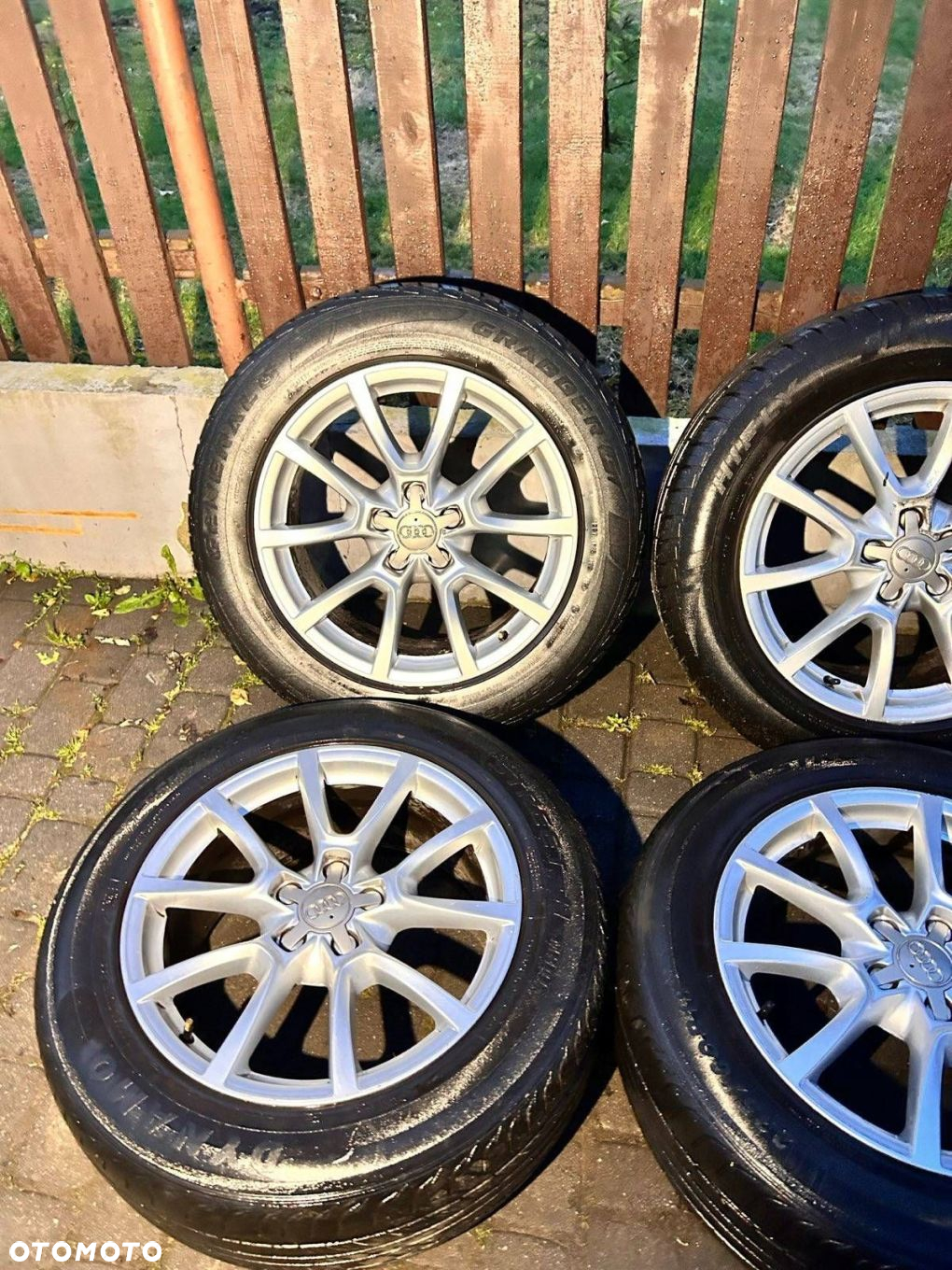 Audi Q5 2011 Komplet 8R0601025C Felgi aluminiowe R18 8J ET39 235/60 lato - 7