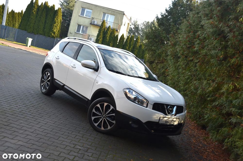 Nissan Qashqai - 2