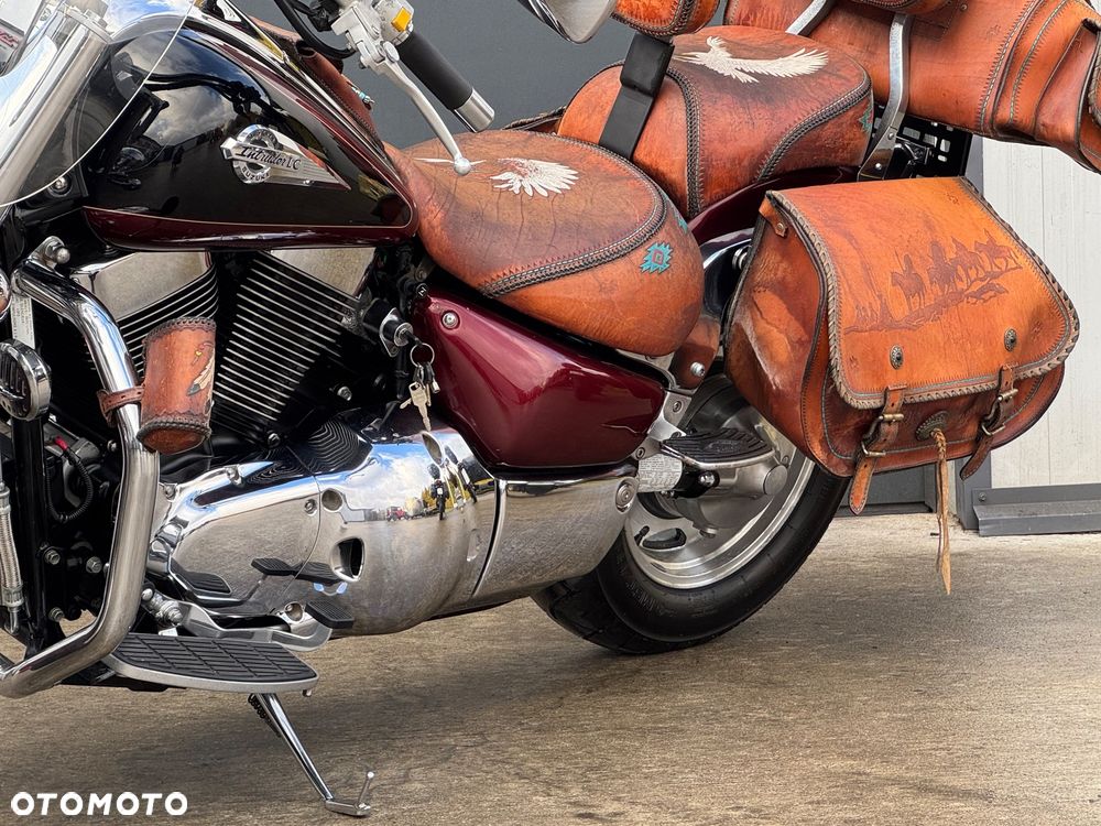 Suzuki Intruder - 23