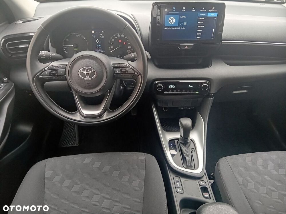 Toyota Yaris - 12