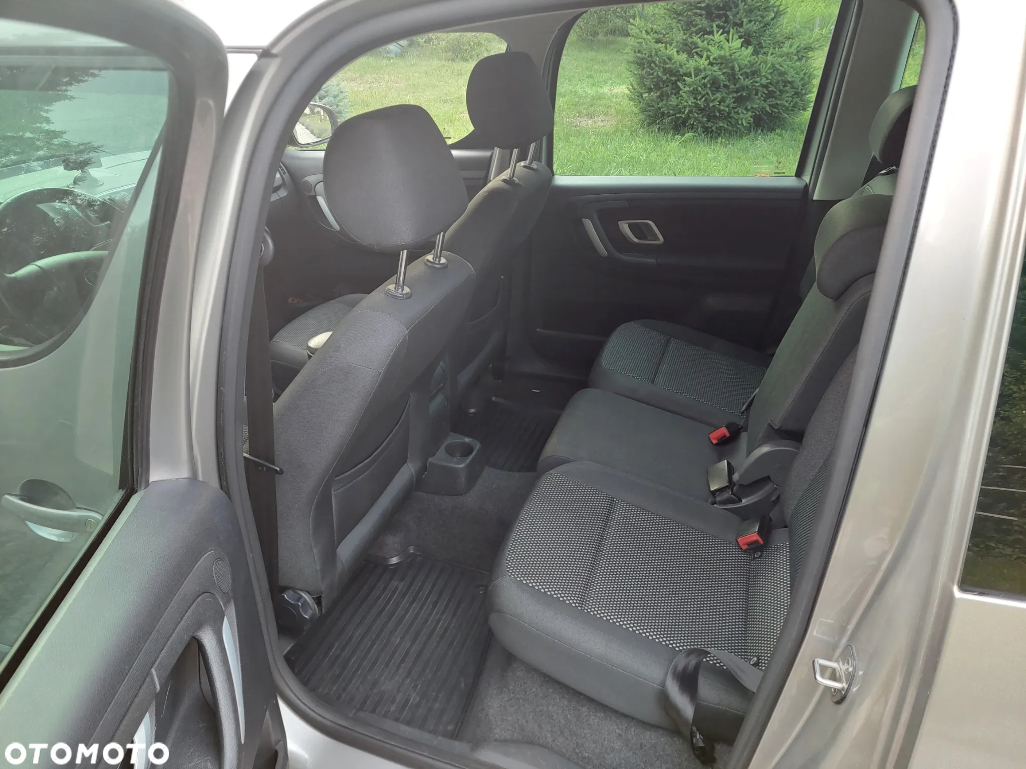 Skoda Roomster 1.9 TDI Scout - 13