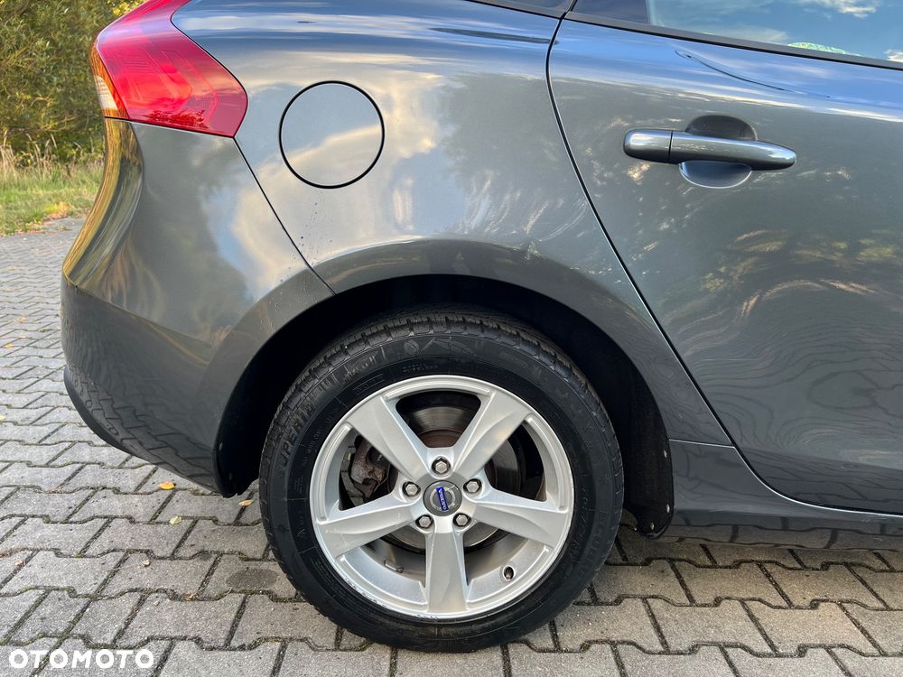 Volvo V40 D2 Kinetic - 19