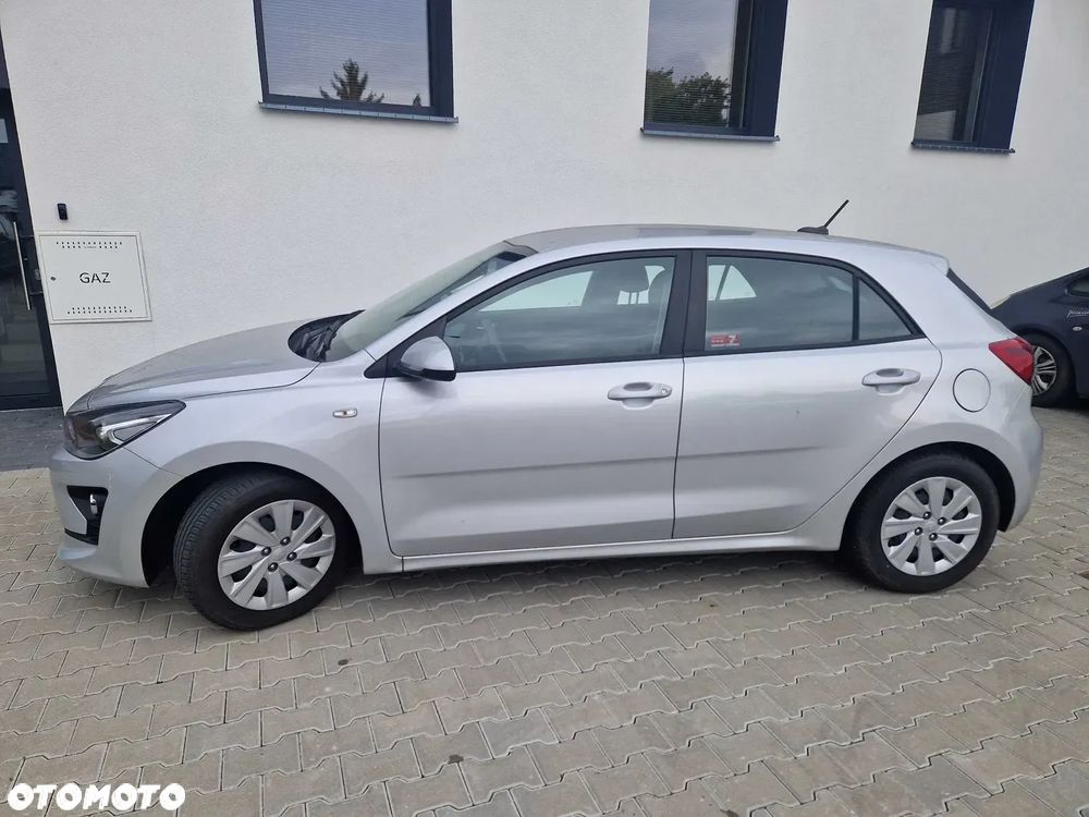 Kia Rio 1.2 M - 1