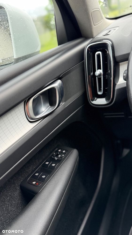 Volvo XC 40 D3 Geartronic - 25