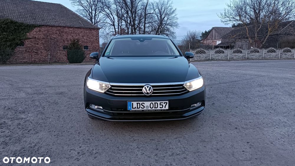 Volkswagen Passat 2.0 TDI SCR DSG Highline - 23