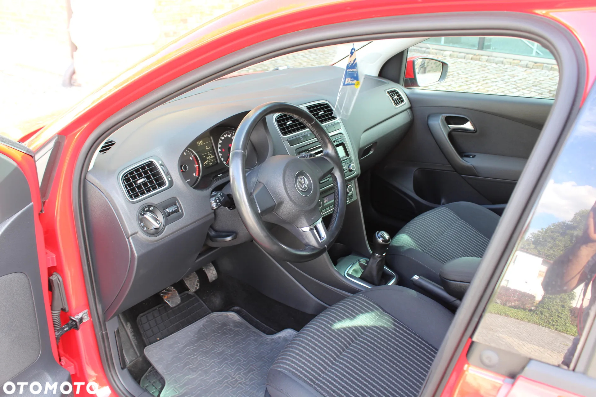 Volkswagen Polo 1.2 TSI Highline - 26
