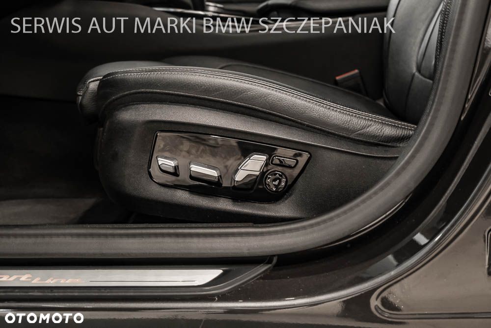 BMW Seria 5 530i xDrive Sport Line - 22