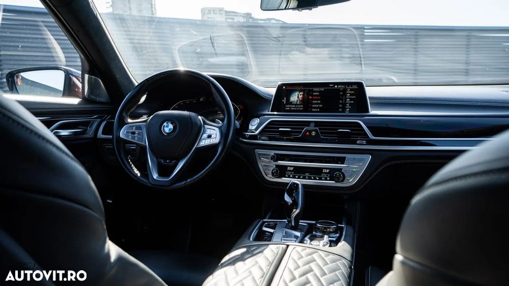 BMW Seria 7 750Li xDrive - 10