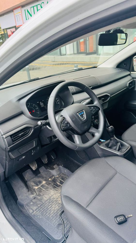 Dacia Logan SCe 65 Essential - 3