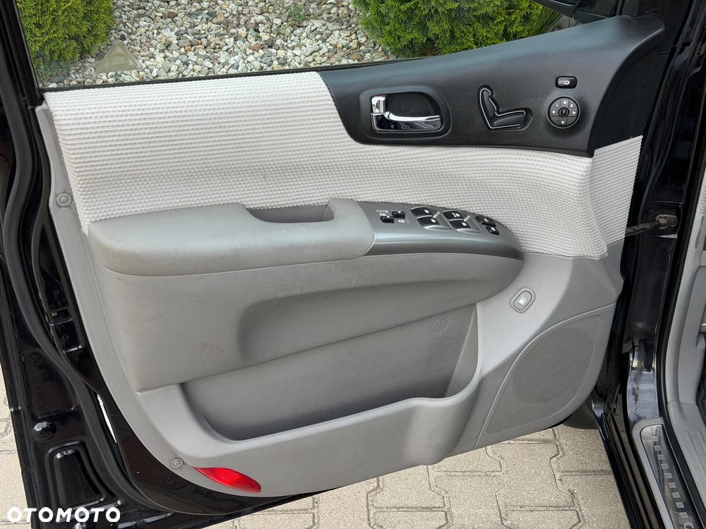Kia Carnival 2.9 CRDi Tour - 6
