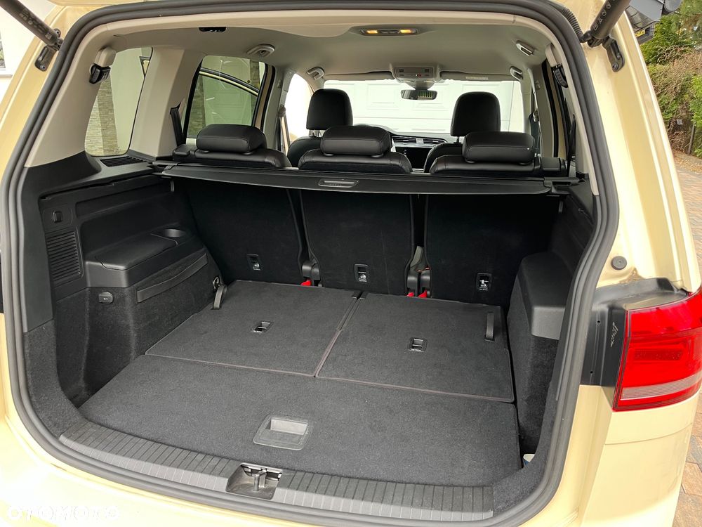 Volkswagen Touran 2.0 TDI BMT Comfortline DSG - 13