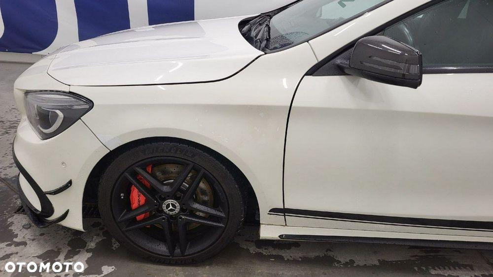 Mercedes-Benz CLA AMG 45 4-Matic - 10