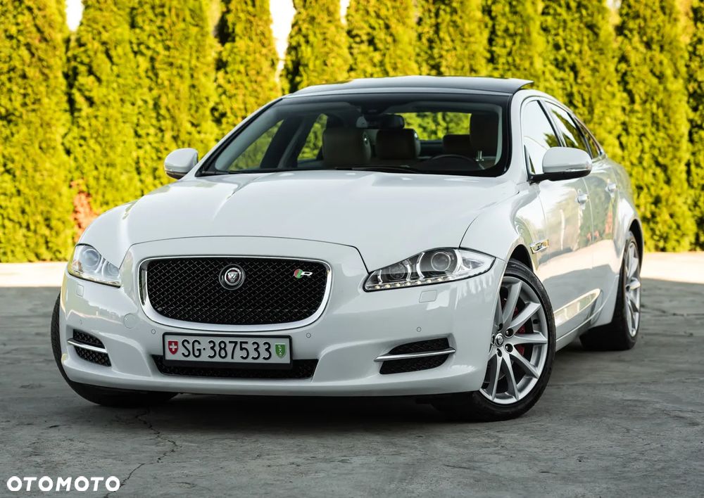 Jaguar XJ 3.0 V6 Kompressor AWD R-Sport - 2