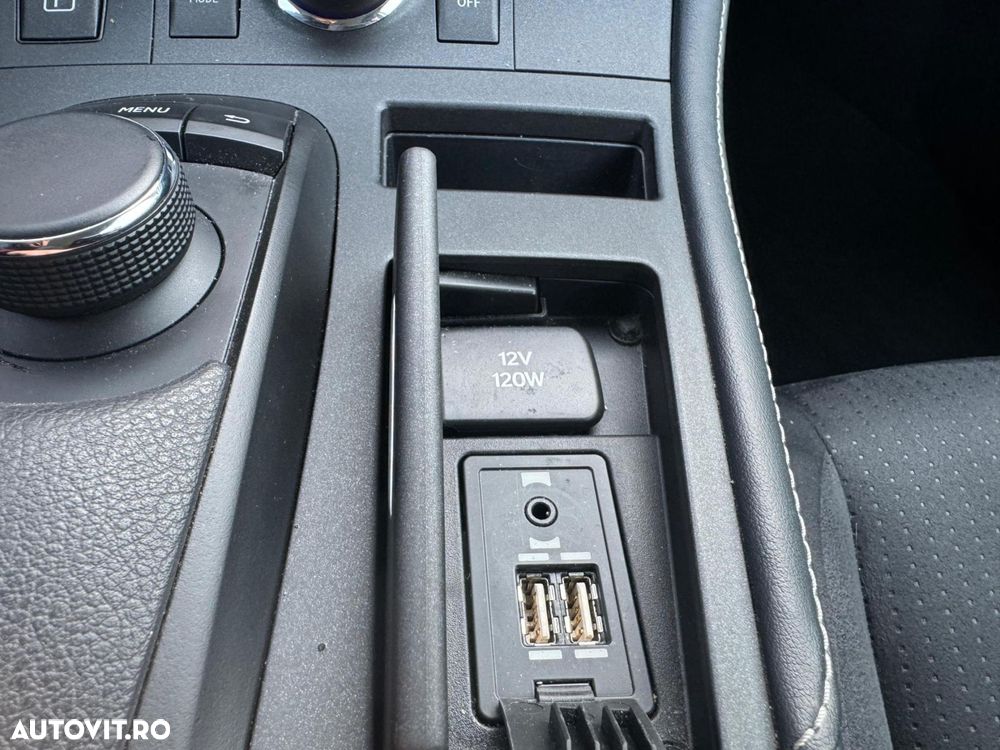 Lexus CT 200h Aut. Business - 28
