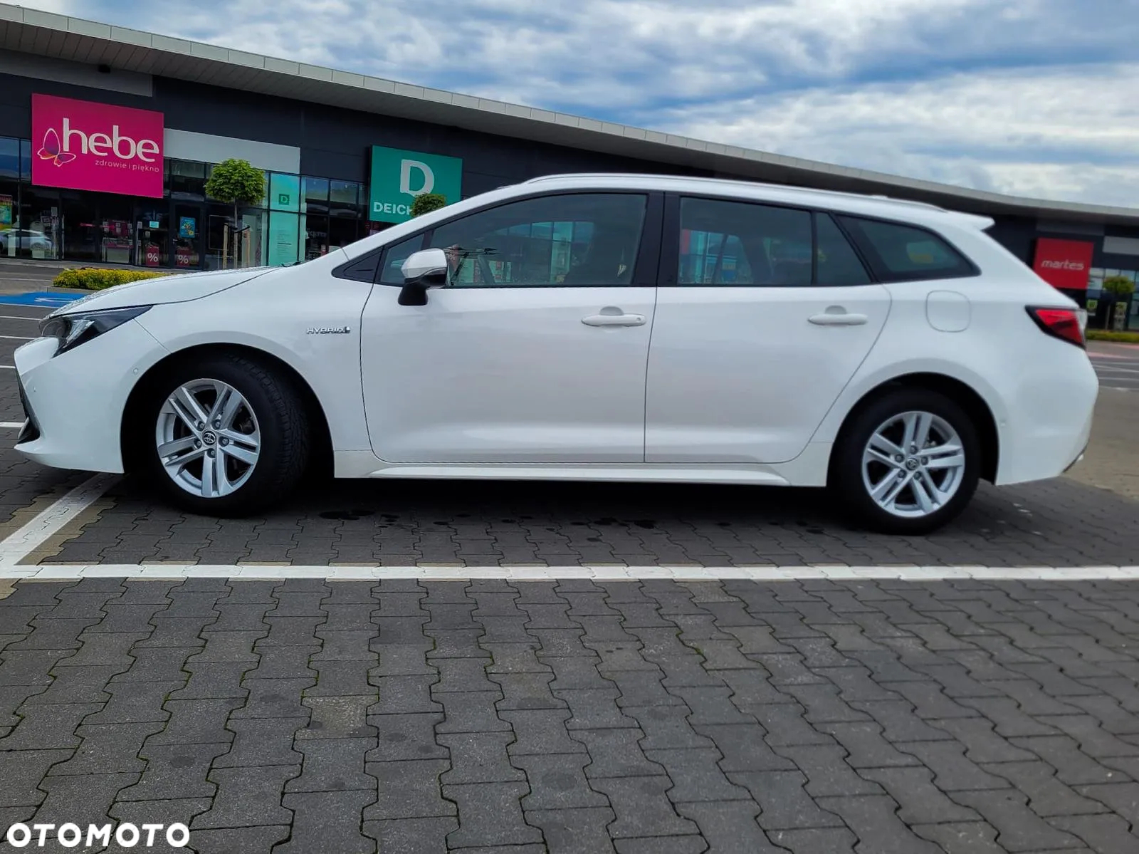 Toyota Corolla 1.8 Hybrid Comfort - 2