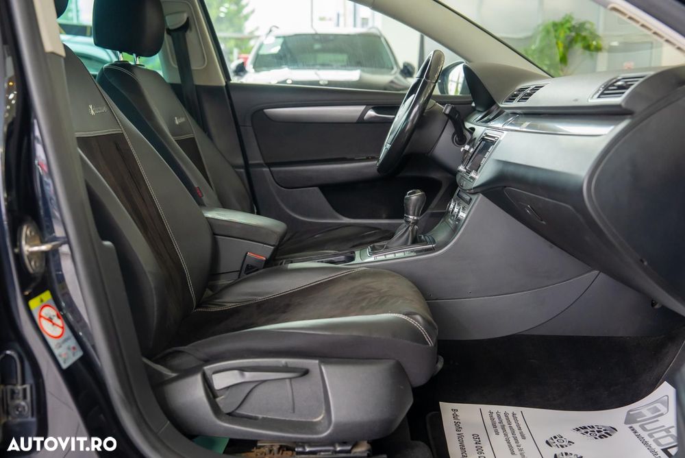 Volkswagen Passat - 14