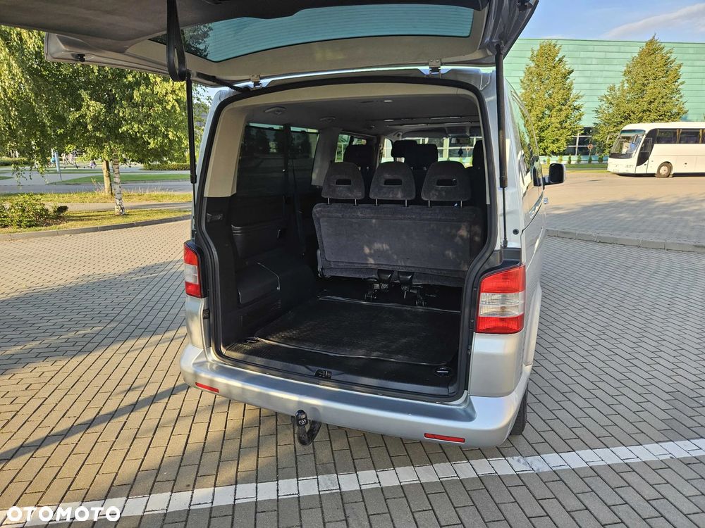 Volkswagen Caravelle - 34