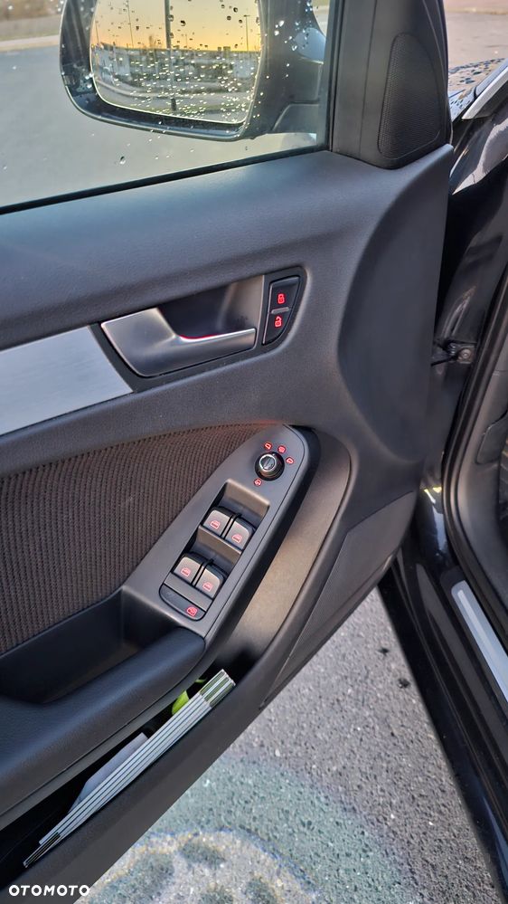 Audi A4 Avant 2.0 TDI - 9