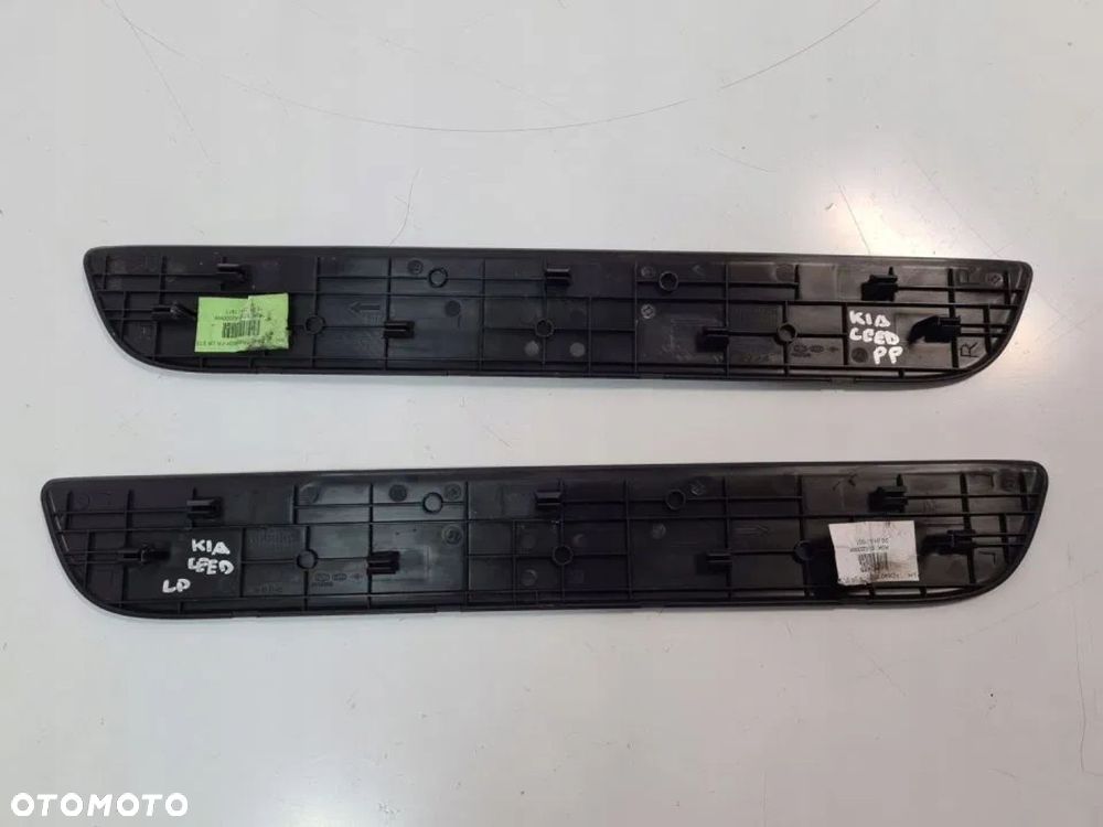 LISTWA NAKŁADKA PROGU PRZÓD PRAWA KIA CEED II - 3