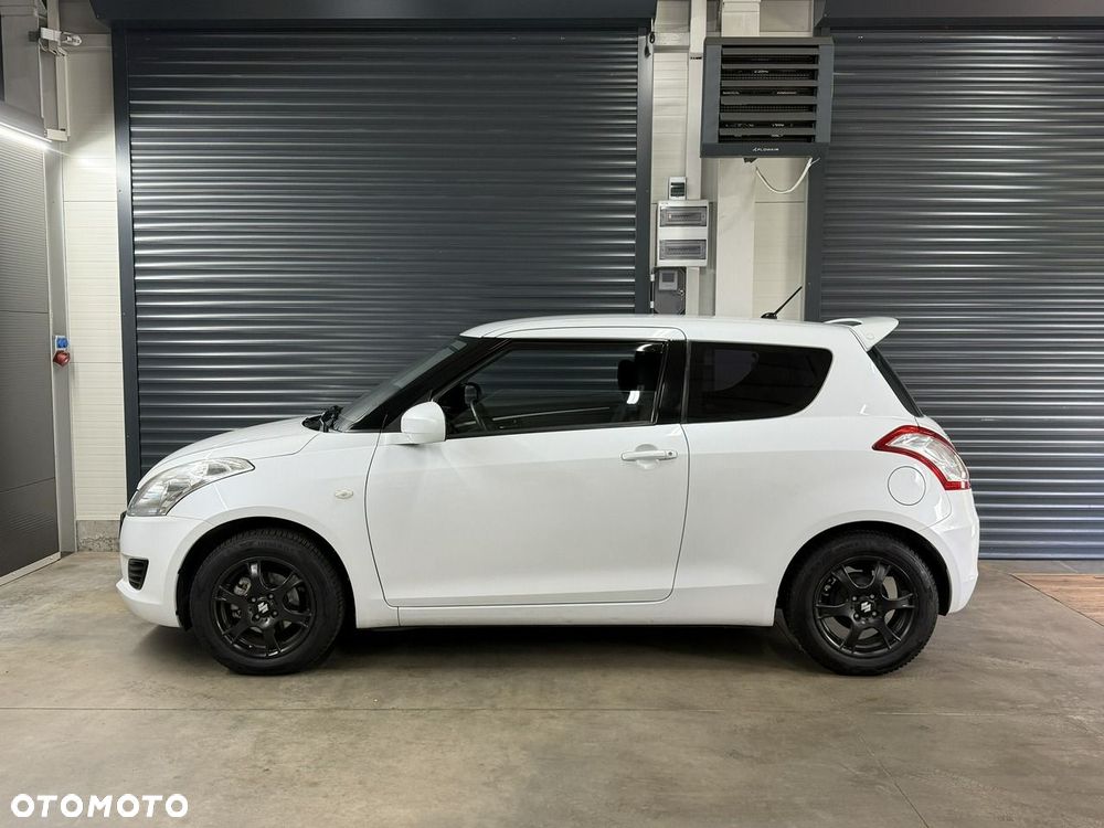 Suzuki Swift - 3