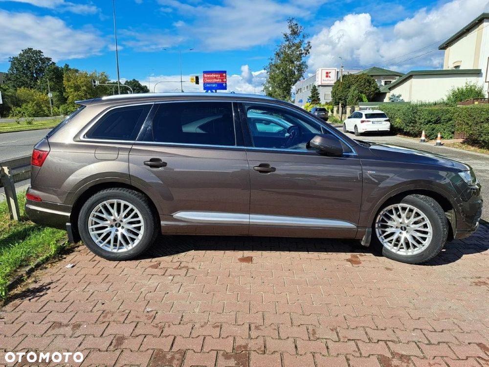 Audi Q7 2016 photo 3