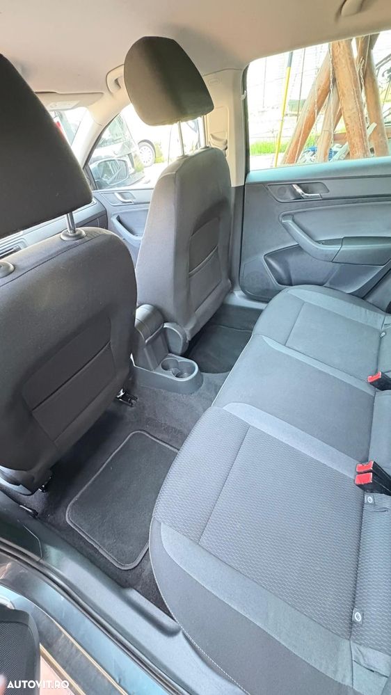 Skoda RAPID 1.6 TDI Active - 10