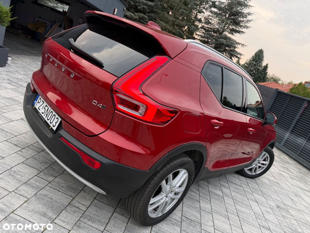 Volvo XC 40 D4 AWD - 4