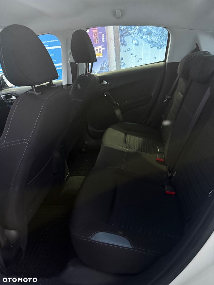 Peugeot 208 1.4 HDi Active Pack - 14