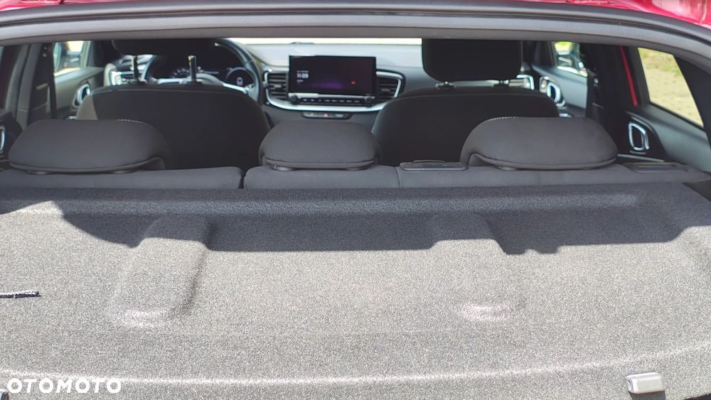Kia Ceed 1.5 T-GDI MHEV GT-Line - 16