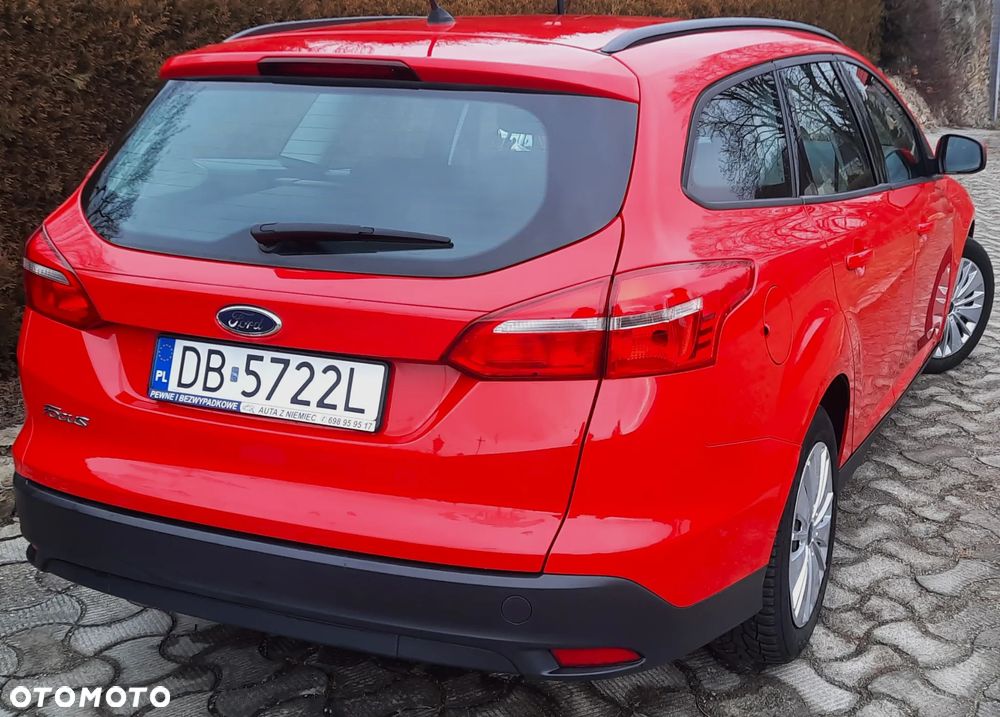 Ford Focus SW 1.5 TDCi DPF S&S COOL&CONNECT - 3