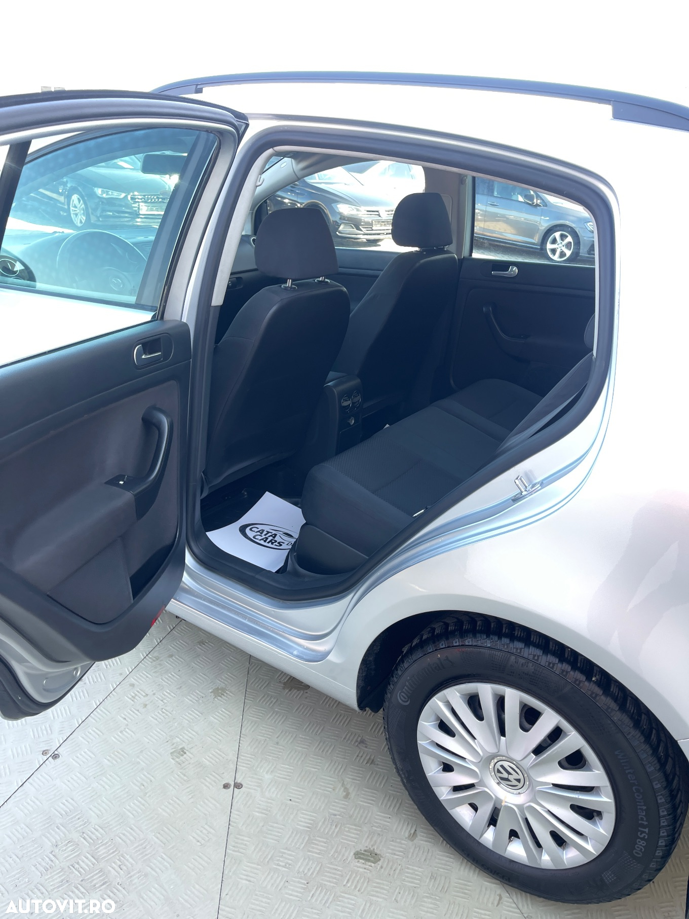 Volkswagen Golf Plus 2.0 TDI Comfortline - 29