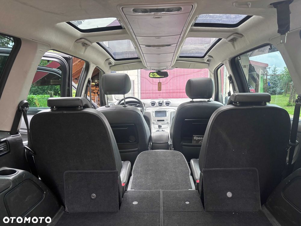 Ford Galaxy - 7