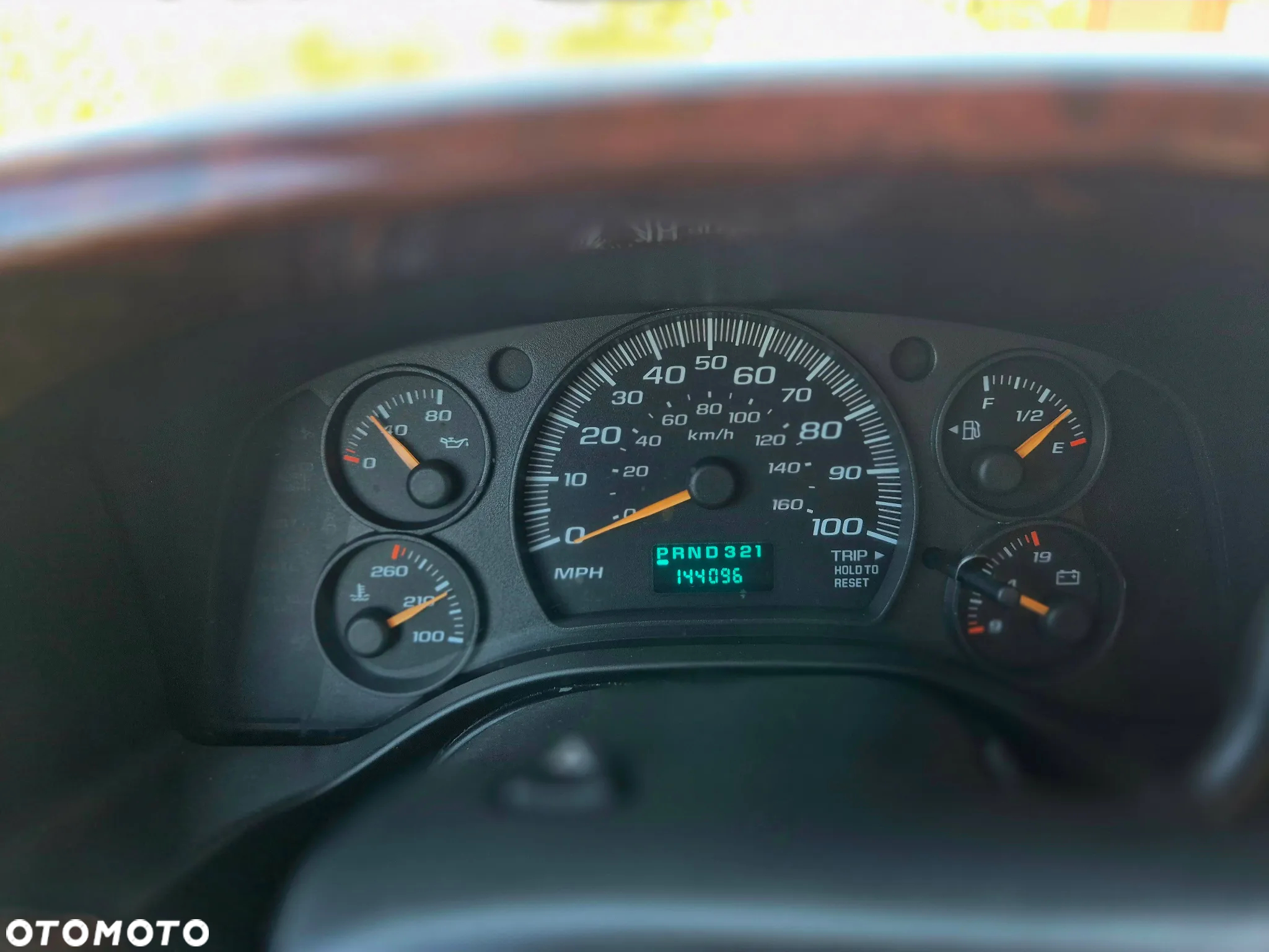 Chevrolet Express - 10